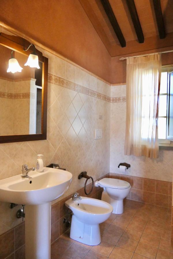 Apartments In Residence With Swimming Pool In Монтеверди-Мариттимо Экстерьер фото